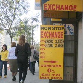 Prabusirea leului creste ratele si anunta un nou val de scumpiri