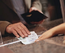 Plafonul de garantare pentru depozitele bancare va fi majorat la 50.000 de euro