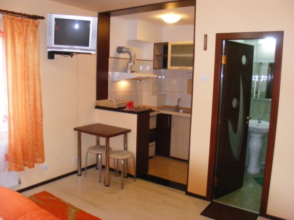 Inchirieri garsoniere si camere studenti Constanta 2014