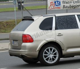 Lamborghini LMX SUV spionat