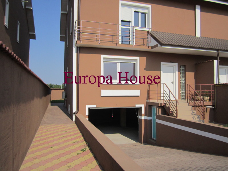 Vand vila Prelungirea Ghencea