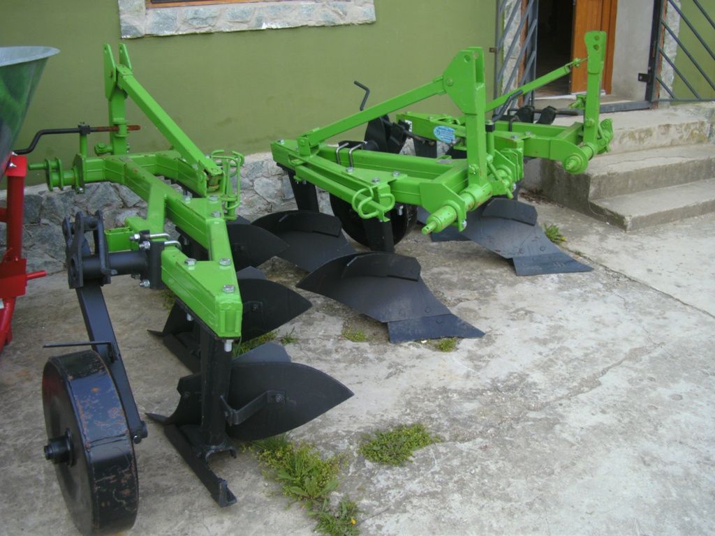 1 Pluguri Agricole