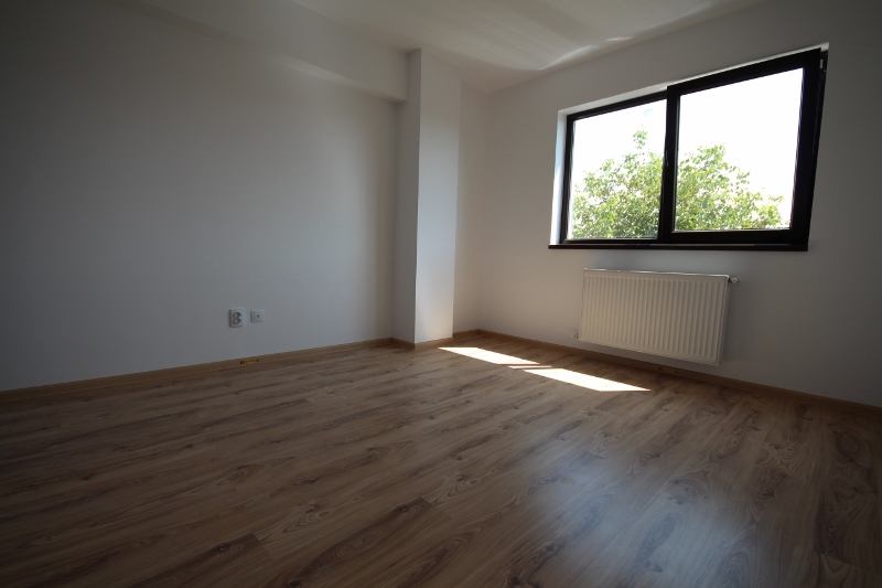 Apartament 2 camere, Decomandat, Disponibil, Bd. Metalurgiei