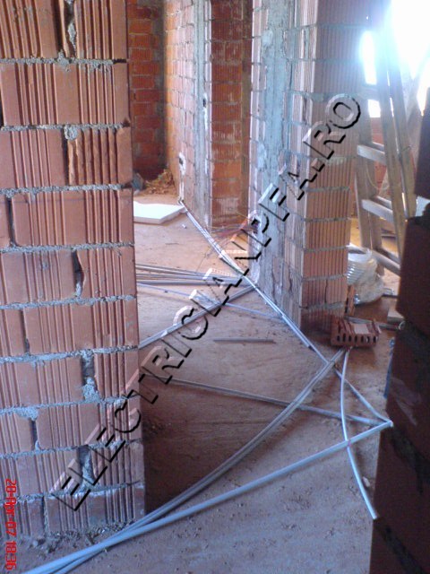 Electrician 0722.595.842.