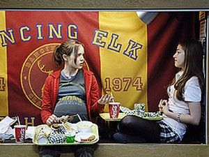 Scenele erotice de la tv cresc numarul sarcinilor la adolescente