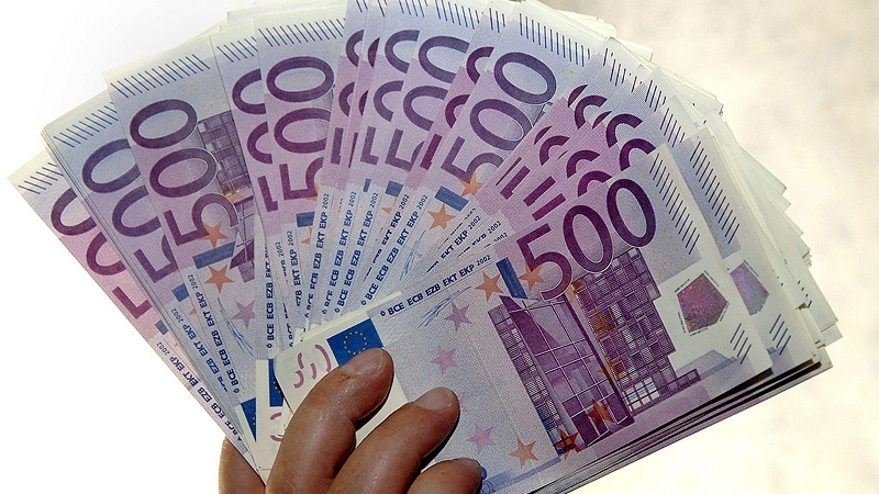 Stop! Oferta de lucru pentru voi se afla aici! 