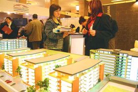 Dezvoltatorii imobiliari se intrec in promotii: Cumperi acum, platesti dupa criza!