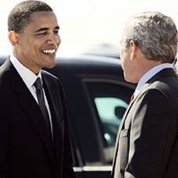 Bush s-a dezinfectat dupa ce i-a strans mana lui Obama pentru prima oara