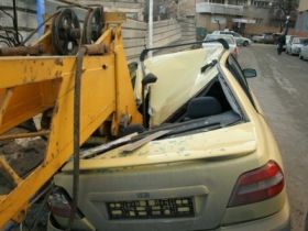 Macara prabusita la Iasi! Doua masini au fost distruse complet!