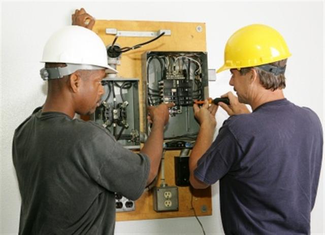 Montat panouri electrice, in constructii Germania