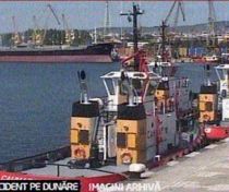 O nava s-a scufundat pe Dunare in judetul Calarasi. Doua persoane date disparute