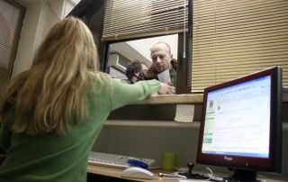 Nota de plata a pomenilor electorale: impozite mai mari in 2009