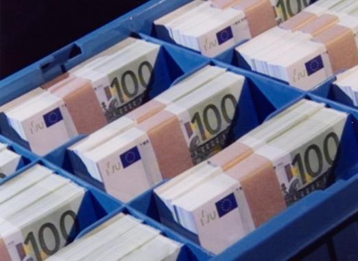 oferă ?mprumuturi ?ntre persoane fizice