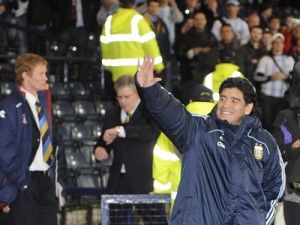 Maradona a debutat cu o victorie ca selectioner al Argentinei