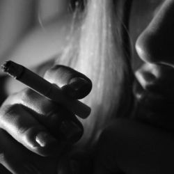 In fiecare an 33.000 de romani mor din cauza fumatului