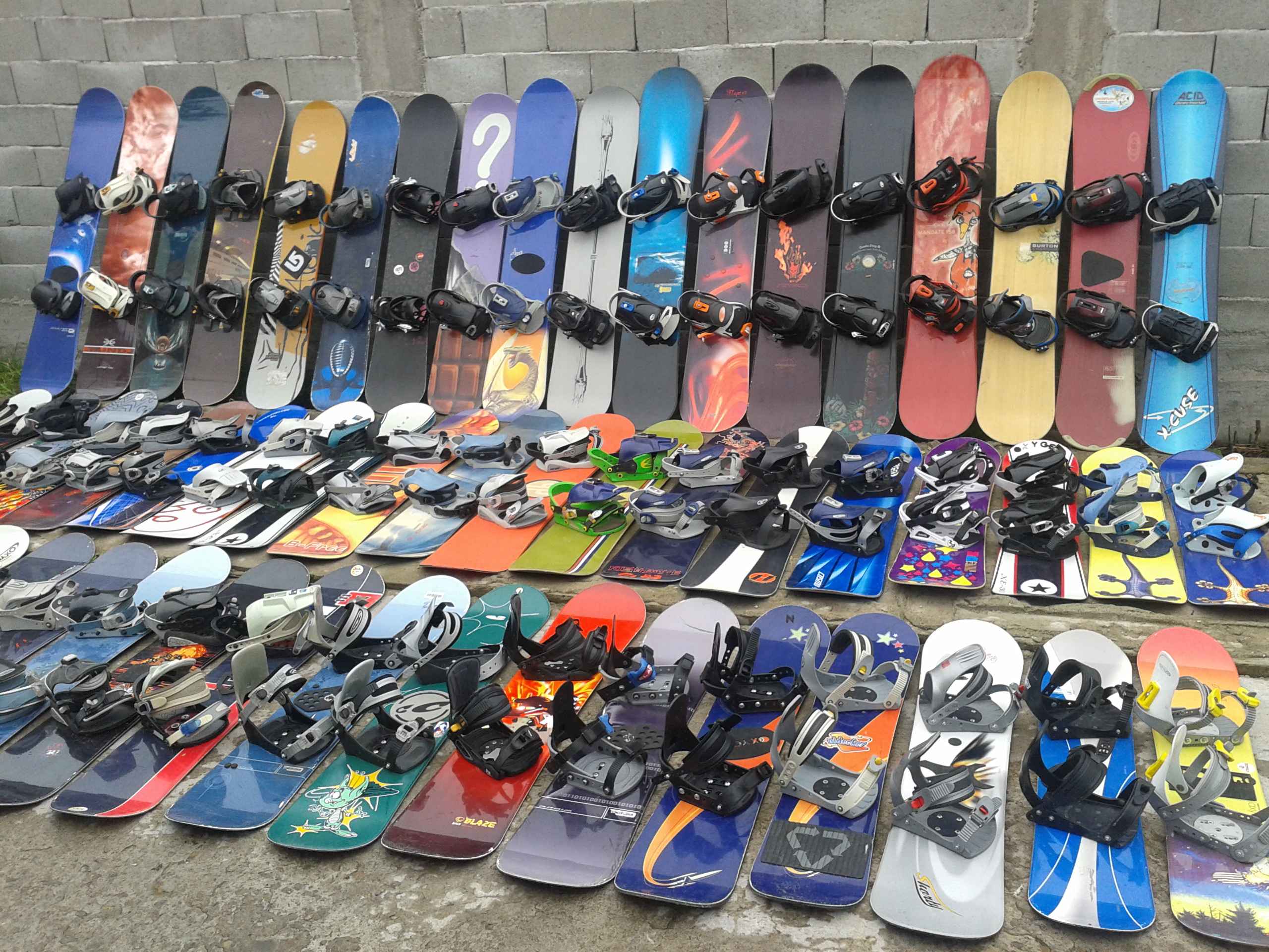 Snowboard cu legaturi