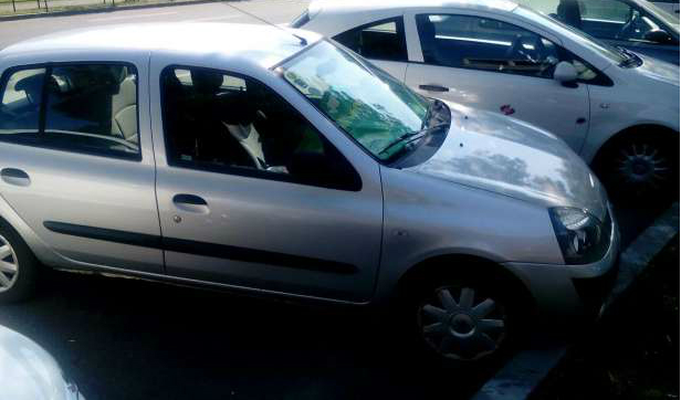 Vand Renault Symbol cu 51300 km. reali, fabricat nov. 2005