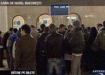 Aglomeratie si gaze lacrimogene in gari din cauza biletelor gratuite oferite de Guvern
