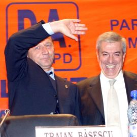 Solutia blatului: PNL arbitreaza remiza dintre PSD si PD-L