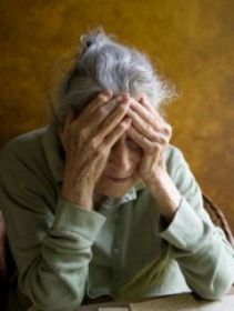 Caz socant la Oradea: recidivist prins in timp ce incerca sa isi violeze mama de 76 de ani!