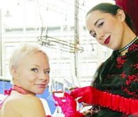 Dans erotic in vitrina magazinului, strategie londoneza de crestere a vanzarilor