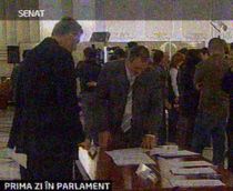 Noii parlamentari isi incep astazi munca. Primele sedinte ale Camerei deputatilor si Senatului
