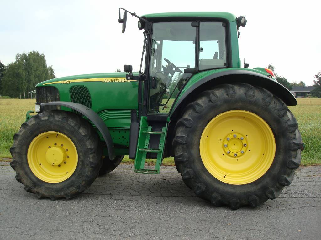 Tractoare John Deere 6620 PREMIUM 2005 4RM 