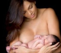 Plafonarea indemnizatiilor pentru mame, masura nepopulara, dupa modelul european