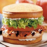 Burger King saboteaza Facebook prin mituirea utilizatorilor cu un Whopper gratuit