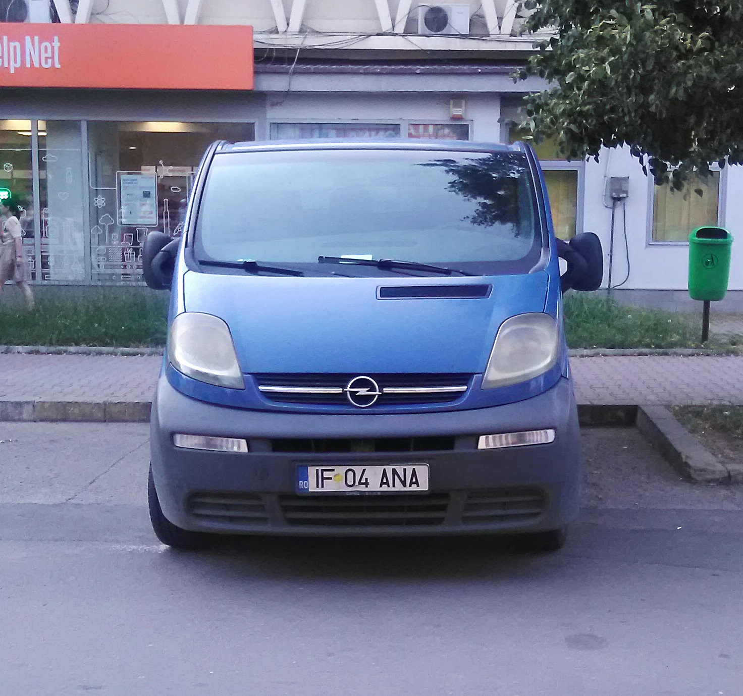 Vand Opel Vivaro 1.9 din 2002