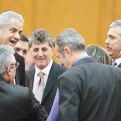 Sacrificarea lui Nastase: testul aliantei PSD-PDL