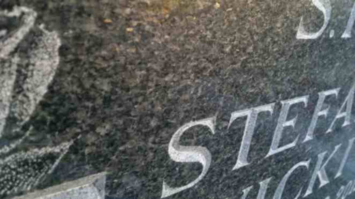 Cel mai bun pret gravat pe marmura