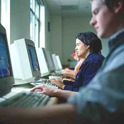 Internetul dauneaza grav sanatatii