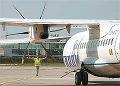 Zborurile low-cost de pe Baneasa, mai scumpe dimineata si seara