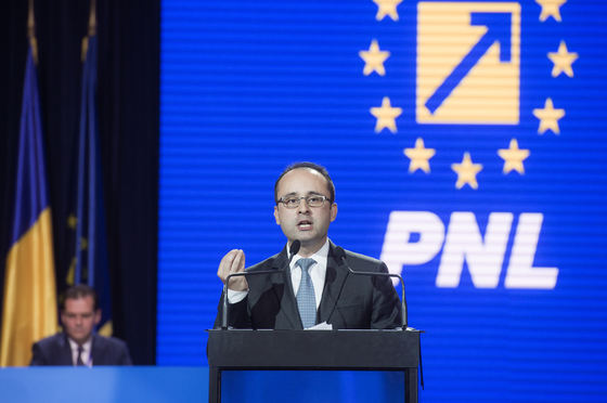 Imaginea articolului Cristian Buşoi anunţă că se retrage de la şefia PNL Bucureşti