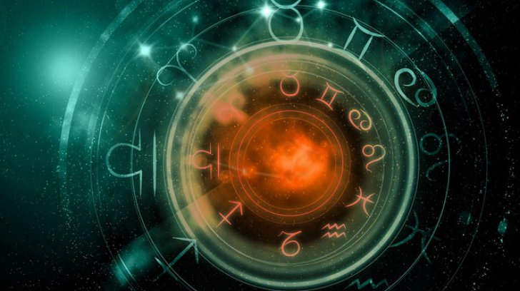 3 planete retrograde, începând din aprilie. Cum îți afectează tot anul