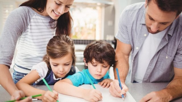 Cum iti poti invata copilul responsabil