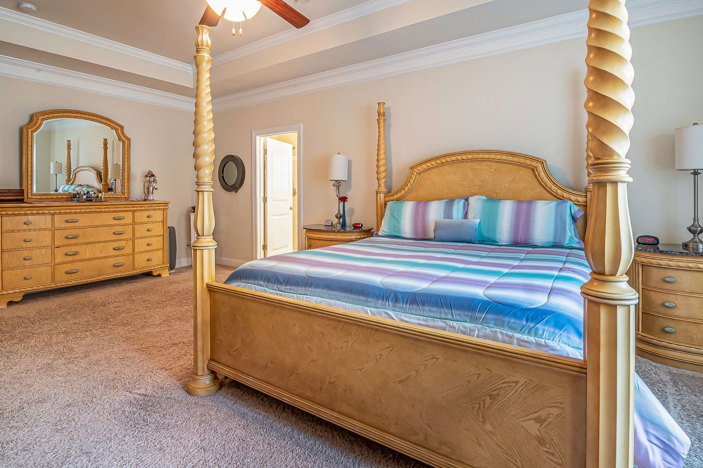 Ești în căutarea unui model de pat pentru dormitorul tău? Descoperă aici sfaturi pentru a te ajuta să alegi patul potrivit