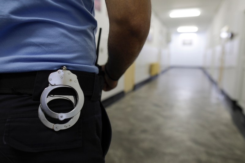 fanatik.ro: Statul român, obligat să-i plătească despăgubiri unei infirmiere. Ce a pățit în arestul poliției. „Eram speriată că vor intra peste noi să ne batjocorească”