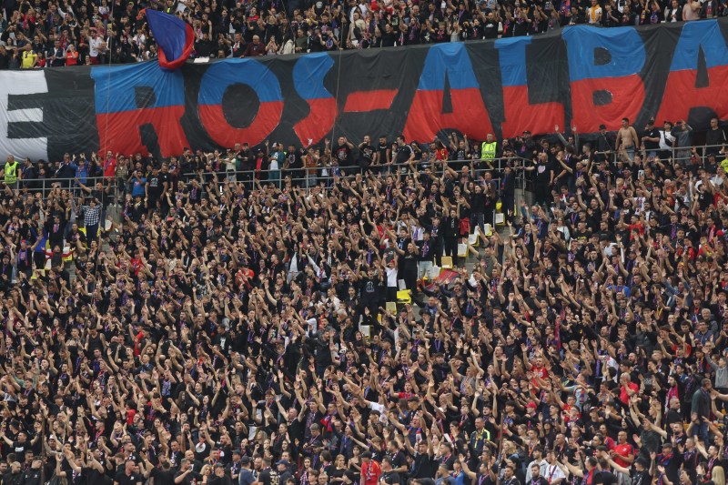 fanatik.ro: Ultrașii CSA Steaua, iertați de judecători după incidentele grave de la meciul cu Dinamo. Detalii șocante din dosar: „Au biciuit un jandarm”