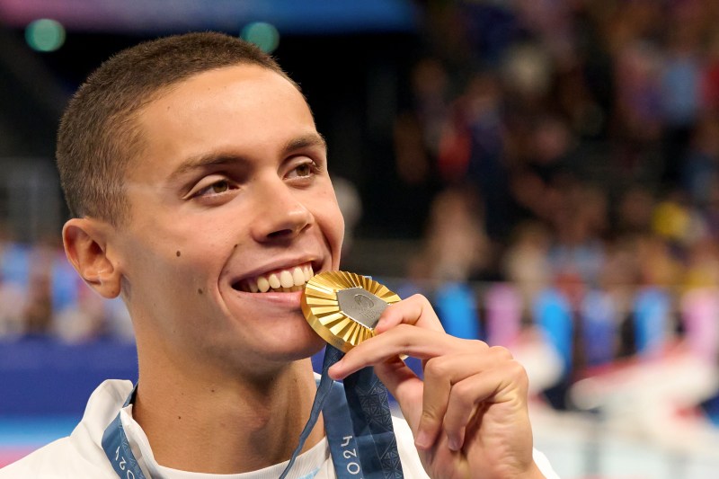 Câți bani primește Popovici pentru aurul de la Paris, din partea COSR