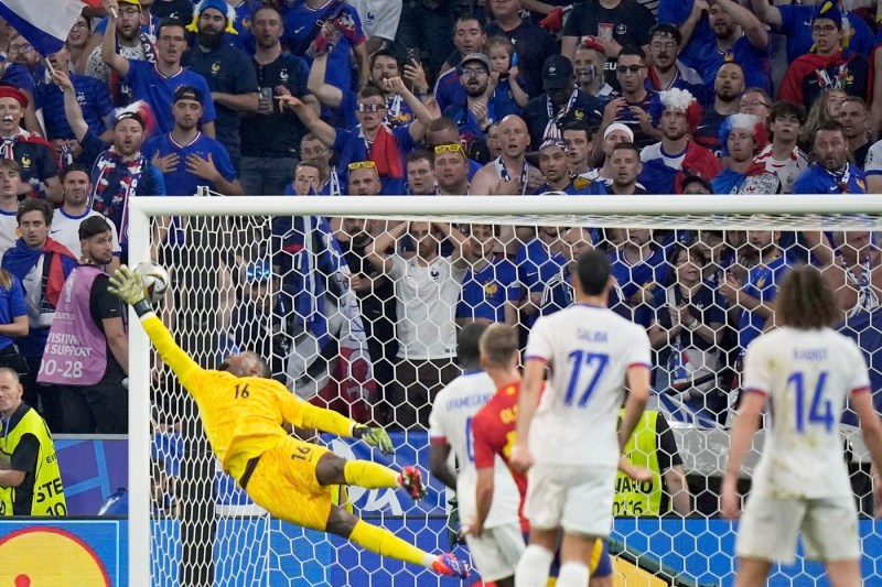 Lamine Yamal despre eurogolul marcat: „Genul ăsta de șut, când îți pleacă din picior, știi deja unde va ajunge” / La fel ca la U17 (video)