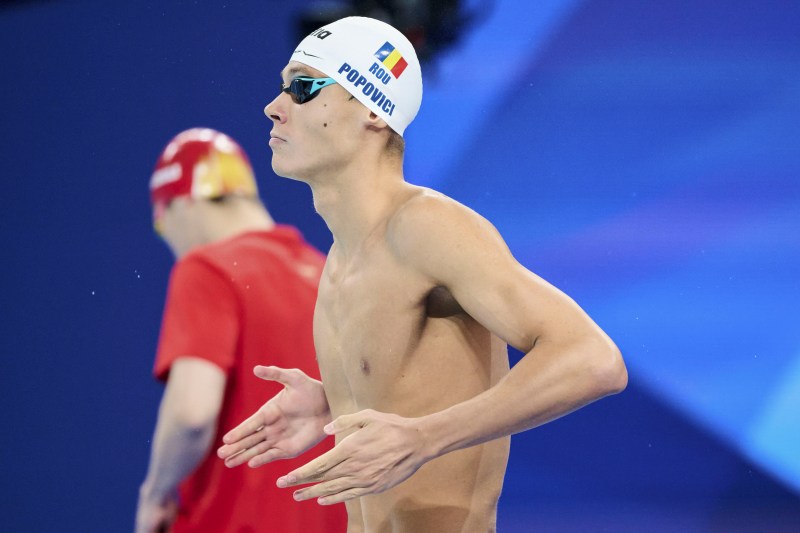 PARIS 2024. Emoții pentru că în mai puțin de o oră începe cursa lui David Popovici. Urmăriți culoarul 4, a doua semifinală! De ce e important timpul pe care-l va scoate și care-l poate aduce mai aproape de medalie