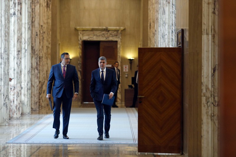 fanatik.ro: Directorul regiei de stat care-și dublează anual veniturile cu bonusul de performanță. Salariile angajaților, ținute la secret