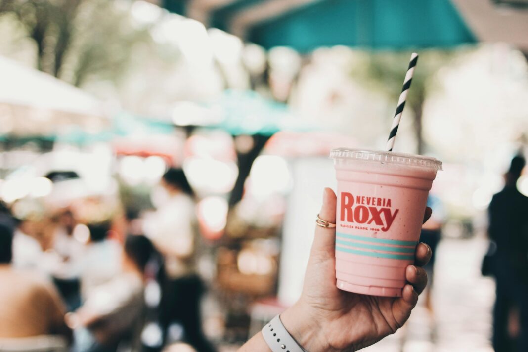 Cum să alegi consumabilele potrivite pentru livrarea de mâncare în funcție de tipul preparatelor