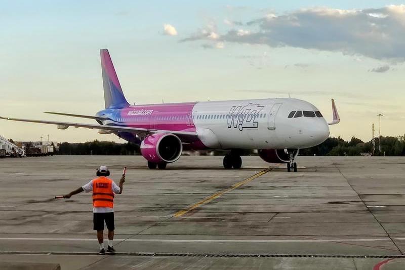 Avion WizzAir, Foto: HotNews.ro / Victor Cozmei
