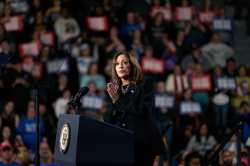 CNN: Echipa Kamalei Harris e îngrijorată de Georgia și Carolina de Nord / Nici Pennsylvania nu arată bine pentru democrați