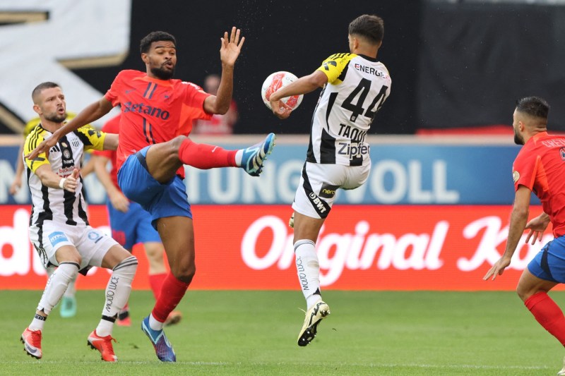 SuperLiga: FCSB, nevoită să apeleze la improvizații la meciul cu FC Botoșani: „El o să joace fundaș central, nu are cine”