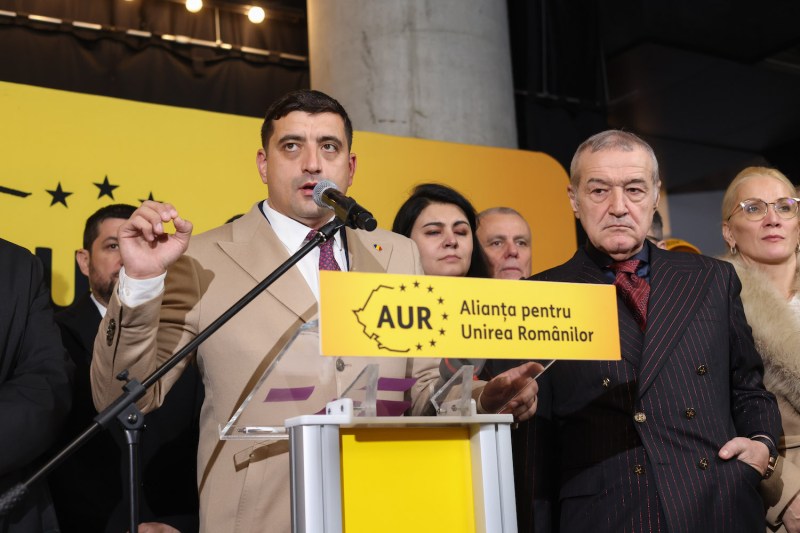 George Simion acuză că simpatizanți USR i-au atacat site-ul care adună semnături pentru răsturnarea deciziei CCR de a anula alegerile / Libertatea scrie că a fost închis pentru că umfla artificial numărul de semnături și colecta date personale