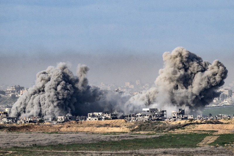 Atacuri israeliene în Gaza după ce armistiţiul de încetare a focului a fost amânat. Opt morţi şi zeci de răniţi în urma loviturilor